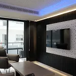 Lazuli Urban Luxury -2 Bedroom With Pool Apartamento *