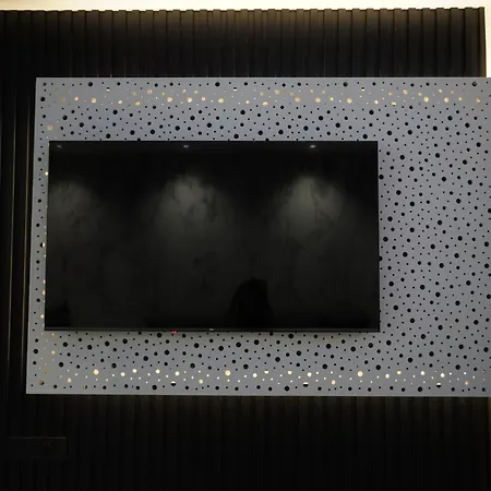 Lazuli Urban Luxury -2 Bedroom With Pool Apartman *