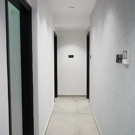 Lazuli Urban Luxury -2 Bedroom With Pool Lárnaka