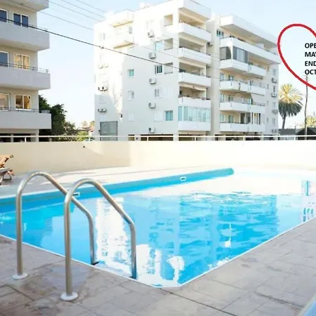 Lazuli Urban Luxury -2 Bedroom With Pool Apartman