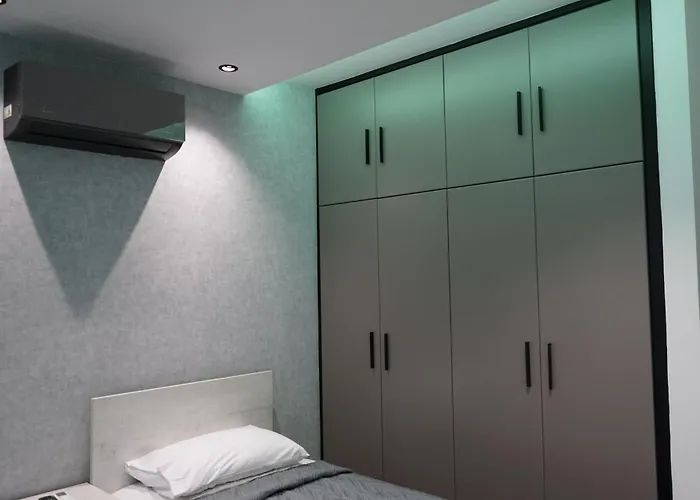 Lazuli Urban Luxury -2 Bedroom With Pool Appartamento