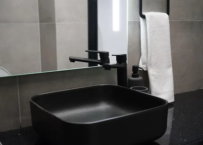 Appartamento Lazuli Urban Luxury -2 Bedroom With Pool Larnaca