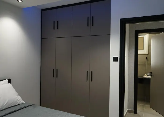 Lazuli Urban Luxury -2 Bedroom With Pool Appartamento Larnaca