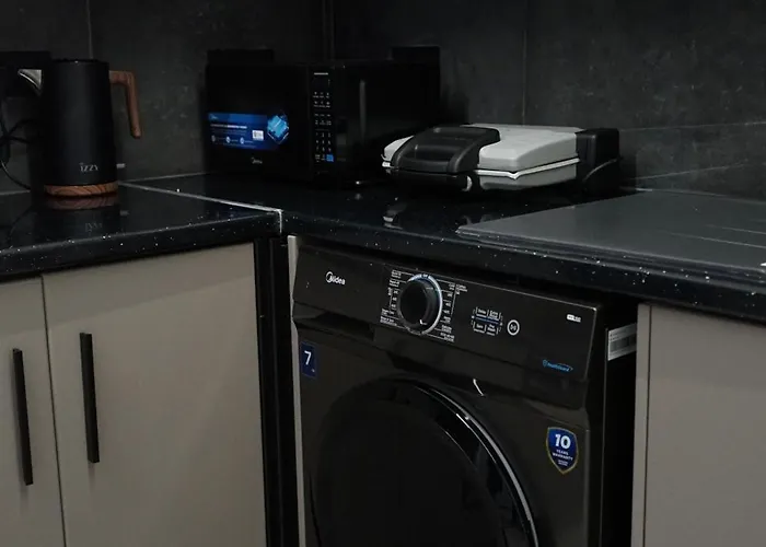 Lazuli Urban Luxury -2 Bedroom With Pool Διαμέρισμα Λάρνακα