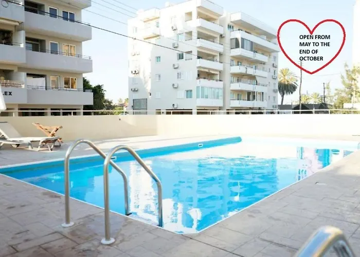 Lazuli Urban Luxury -2 Bedroom With Pool Apartment